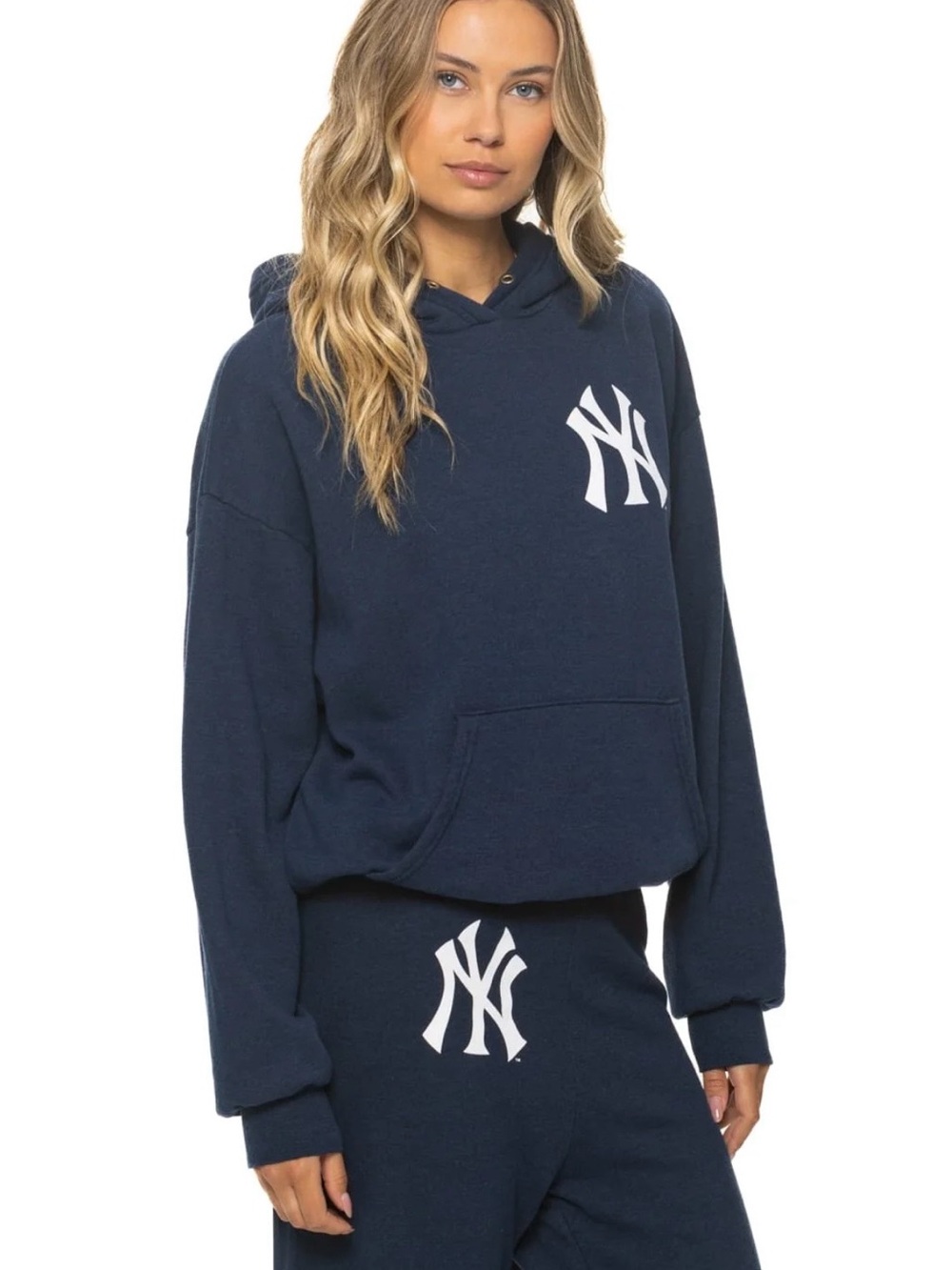 AVIATOR NATION NEW YORK YANKEES 2026 RELAXED PULLOVER HOODIE - NAVY